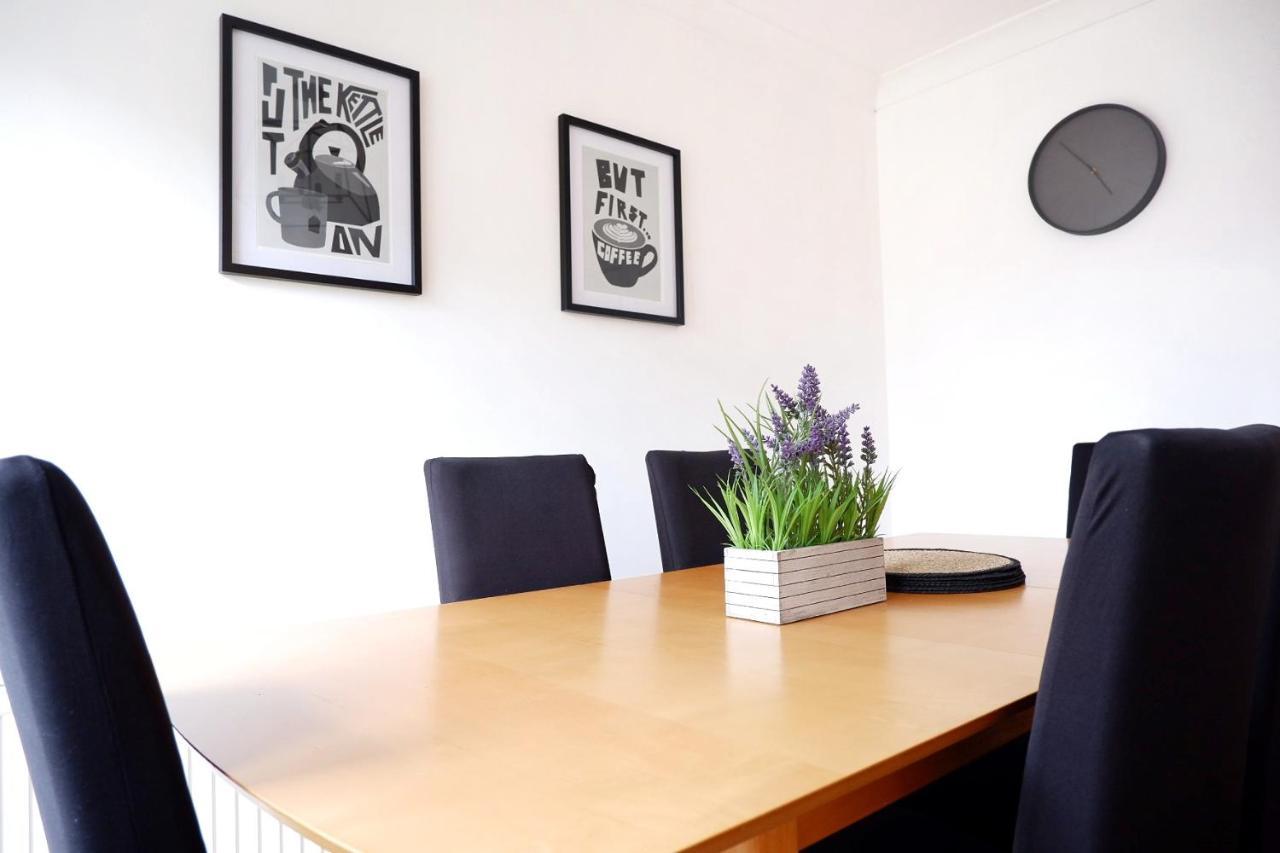 Comfortable And Cozy 4-Bedroom House Near The Hospital CBG Esterno foto